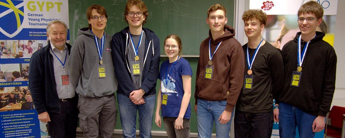 Qualified for the German Physics Championship